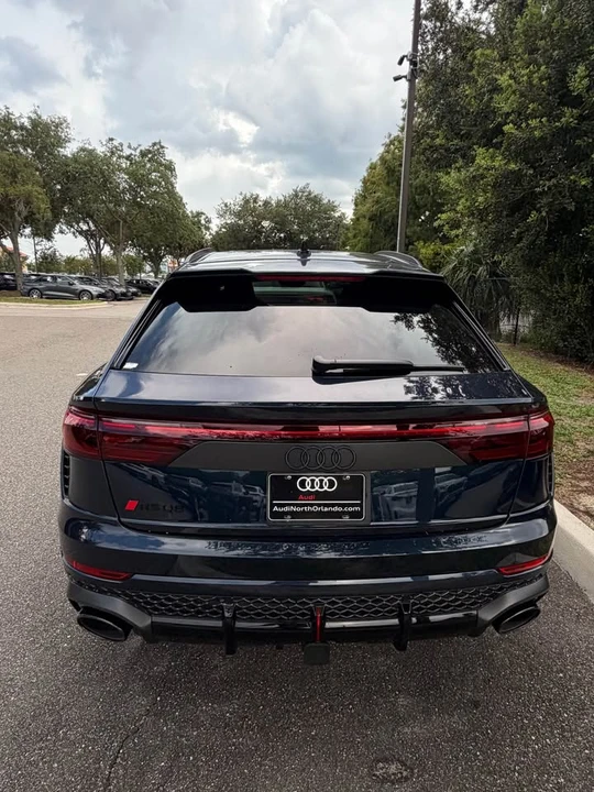 2026 Audi RS Q8 Performance - Image 4 of 7