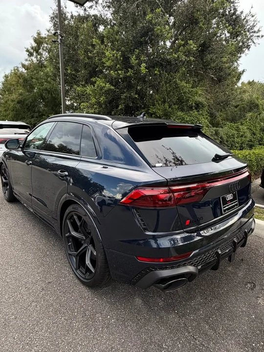 2026 Audi RS Q8 Performance - Image 6 of 7