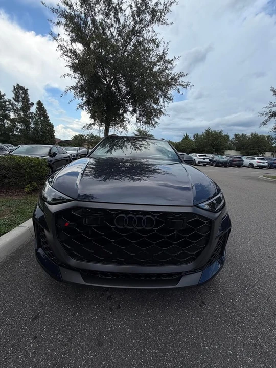 2026 Audi RS Q8 Performance - Image 5 of 7