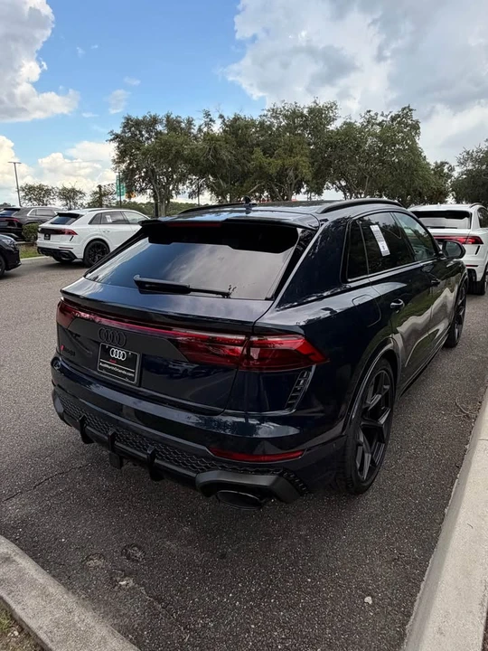 2026 Audi RS Q8 Performance - Image 3 of 7