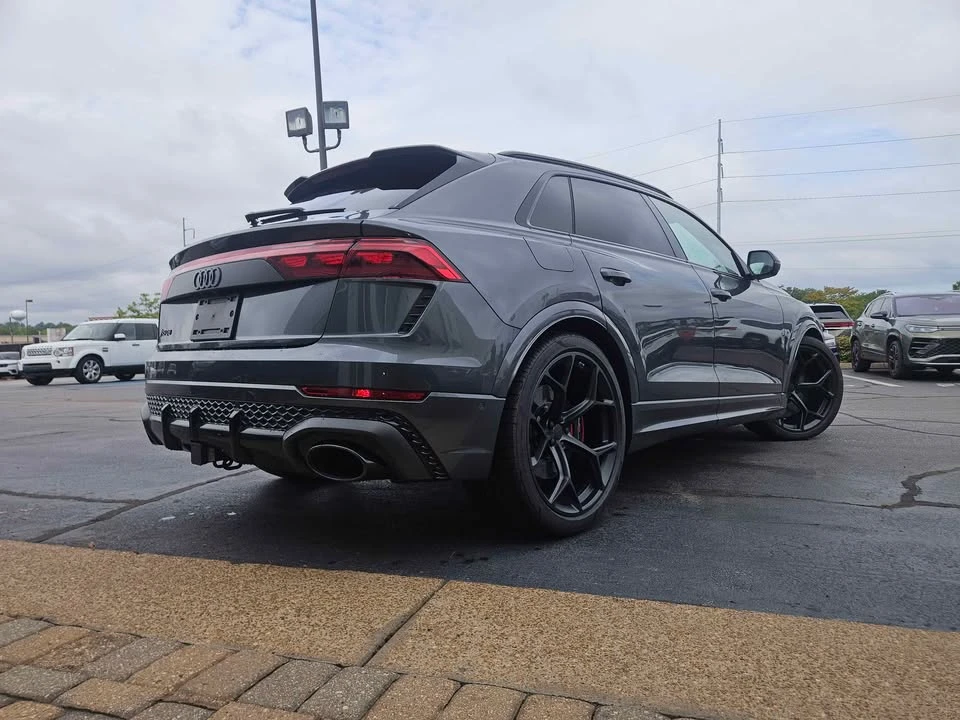 2026 Audi RS Q8 Performance - Image 5 of 20