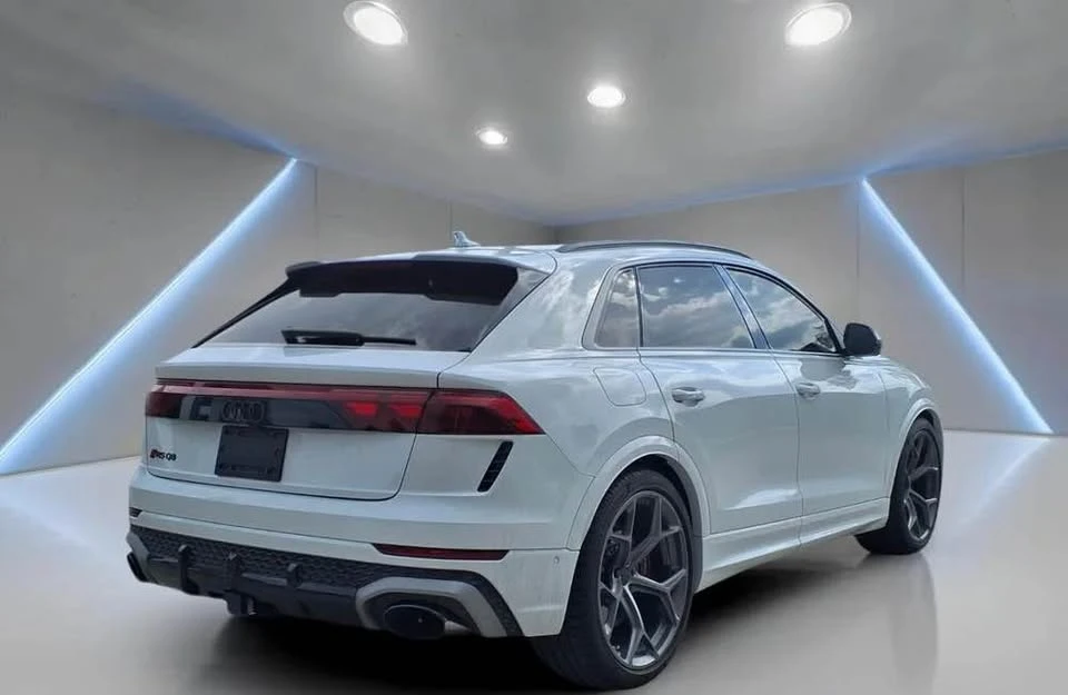 2026 Audi RS Q8 Performance - Image 2 of 12