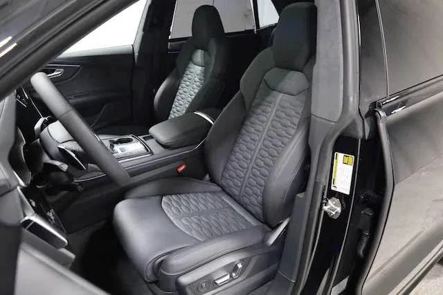 2026 Audi RS Q8 Performance - Image 8 of 12