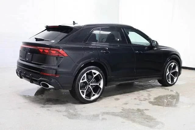 2026 Audi RS Q8 Performance - Image 3 of 12