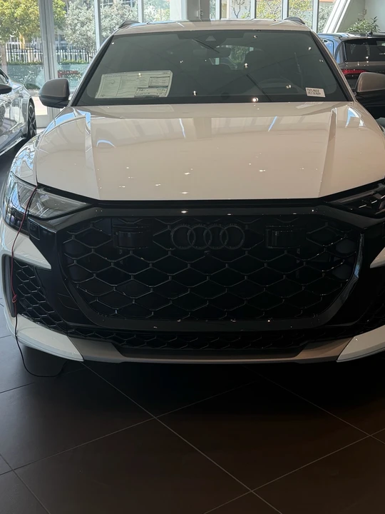 2026 Audi RS Q8 - Image 3 of 13