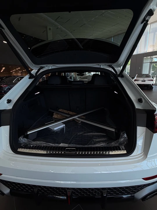 2026 Audi RS Q8 - Image 12 of 13