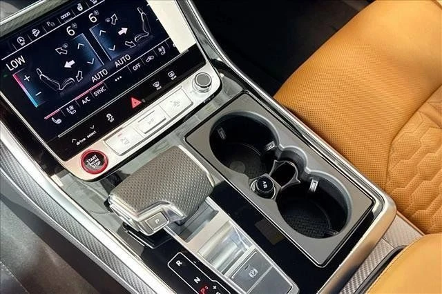 2026 Audi RS Q8 Performance - Image 16 of 20