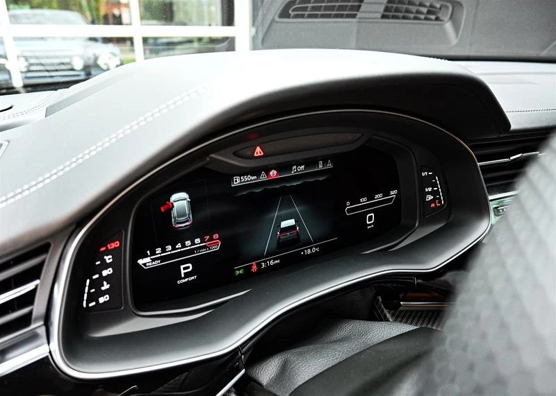 2026 Audi RS Q8 Performance - Image 9 of 16