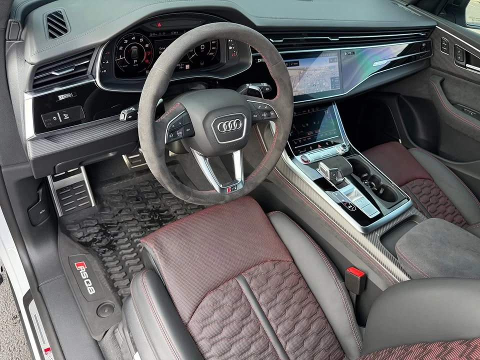 2026 Audi RS Q8 Performance - Image 10 of 18