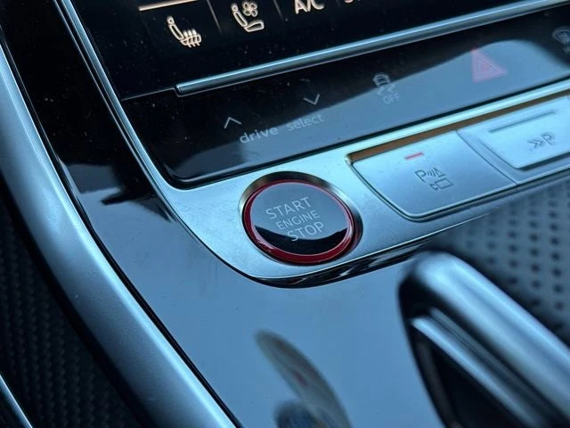 2026 Audi RS Q8 Performance - Image 17 of 31