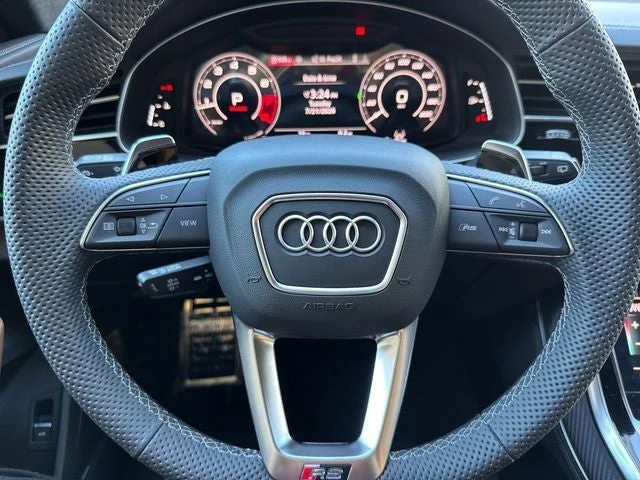 2026 Audi RS Q8 Performance - Image 18 of 31