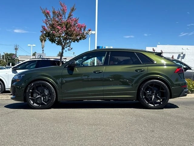 2026 Audi RS Q8 Performance - Image 7 of 31
