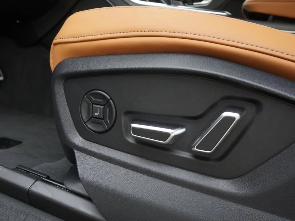 2026 Audi RS Q8 Performance - Image 18 of 20