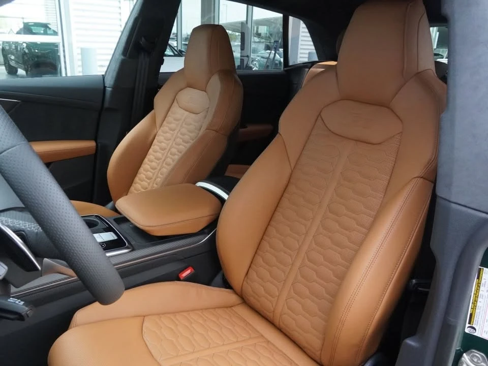 2026 Audi RS Q8 Performance - Image 19 of 20