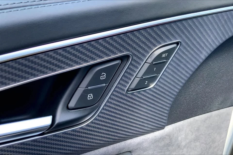 2026 Audi RS Q8 Performance - Image 16 of 16