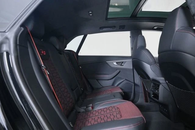 2026 Audi RS Q8 Performance - Image 16 of 20