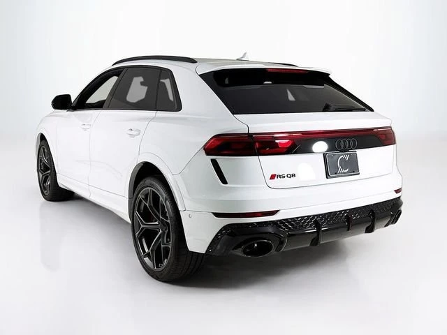 2026 Audi RS Q8 Performance - Image 3 of 20