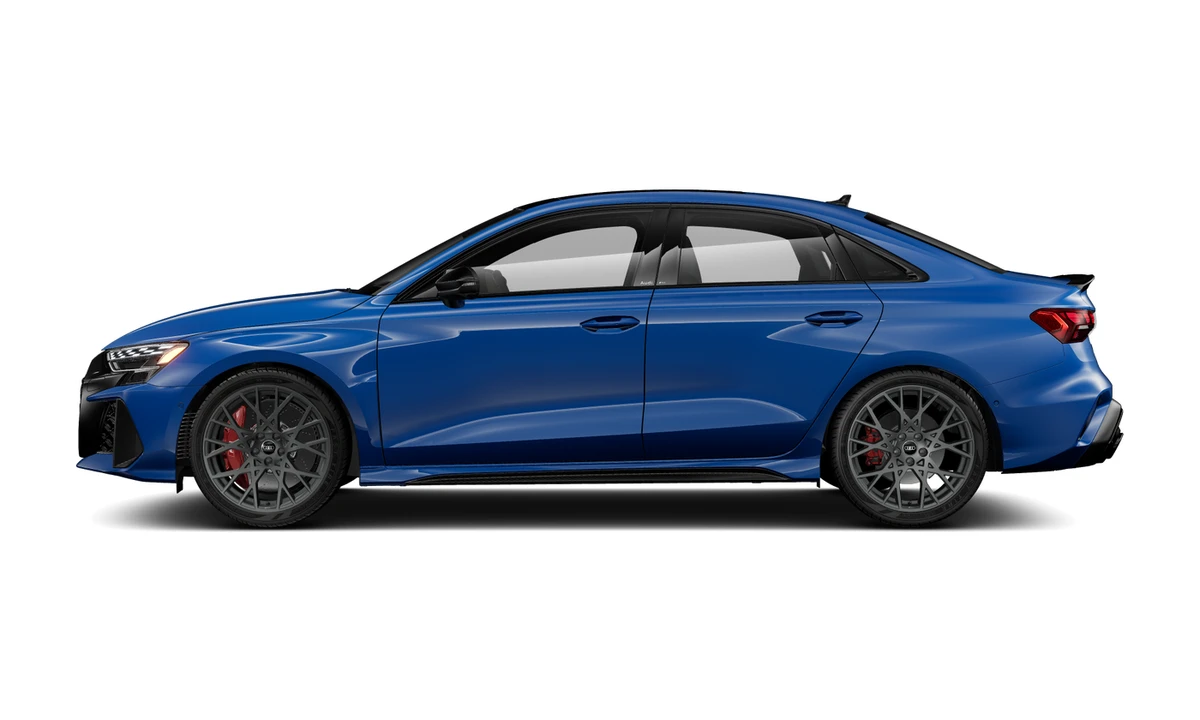 2027 Audi RS Q8 Performance - Image 21 of 25