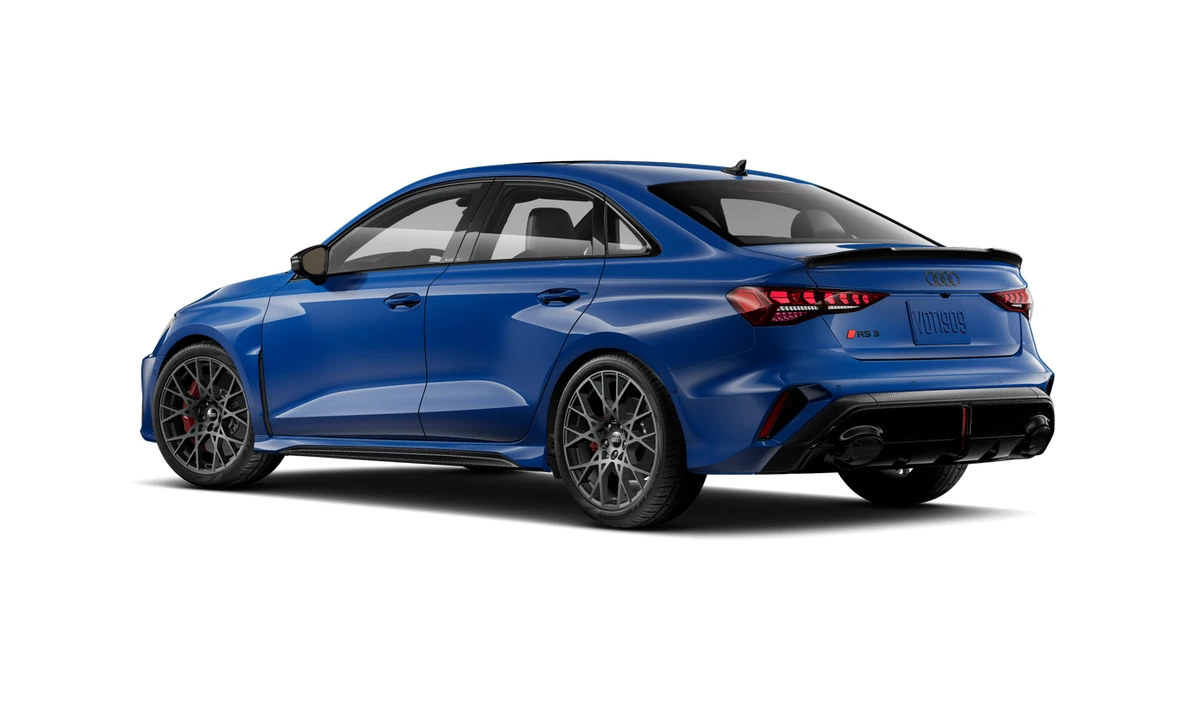 2027 Audi RS Q8 Performance - Image 20 of 25