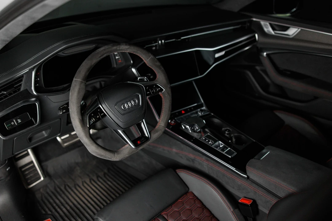 2026 Audi C8 RS6 - Image 15 of 31