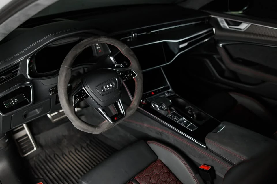 2026 Audi C8 RS6 - Image 10 of 18