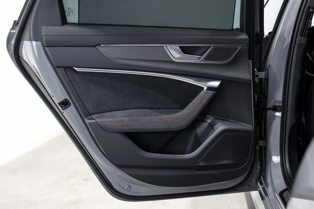 2026 Audi C8 RS6 - Image 24 of 31