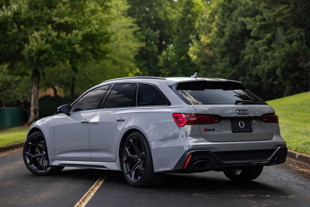 2026 Audi C8 RS6 - Image 11 of 31