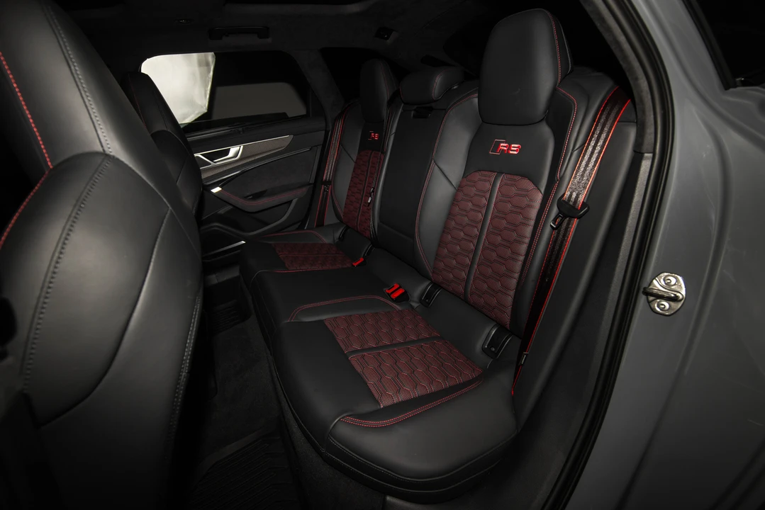 2026 Audi C8 RS6 - Image 17 of 31