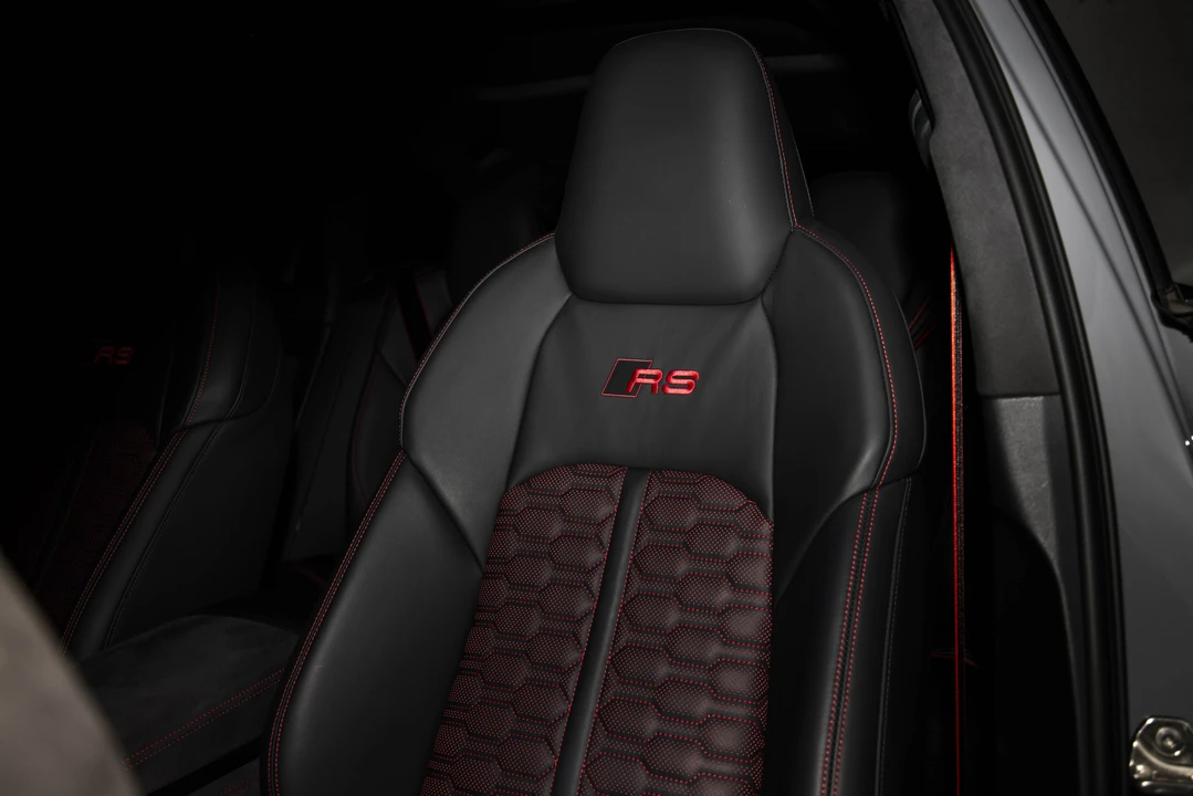2026 Audi C8 RS6 - Image 16 of 31