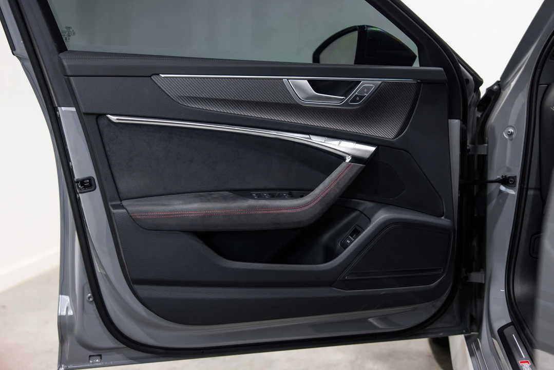 2026 Audi C8 RS6 - Image 22 of 31