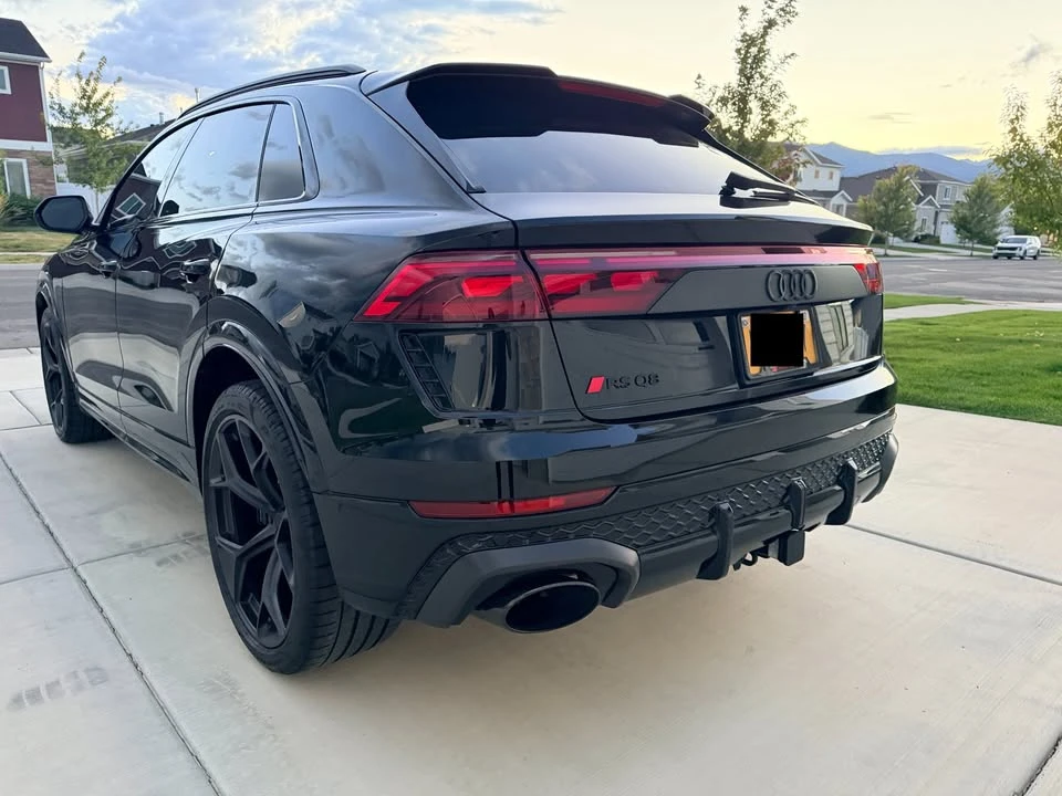 2026 Audi RS Q8 Performance - Image 2 of 10