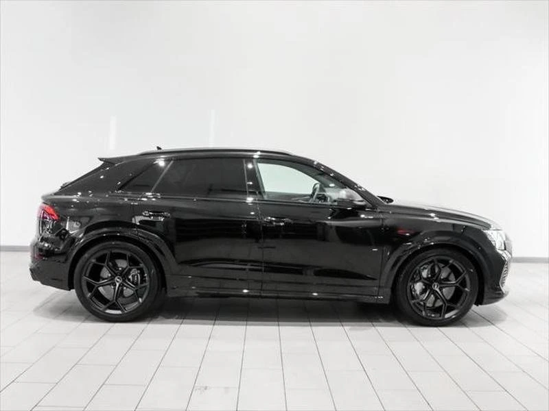 2026 Audi RS Q8 Performance - Image 4 of 20