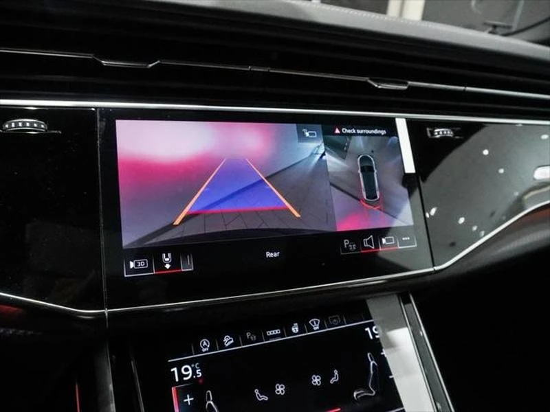 2026 Audi RS Q8 Performance - Image 14 of 20