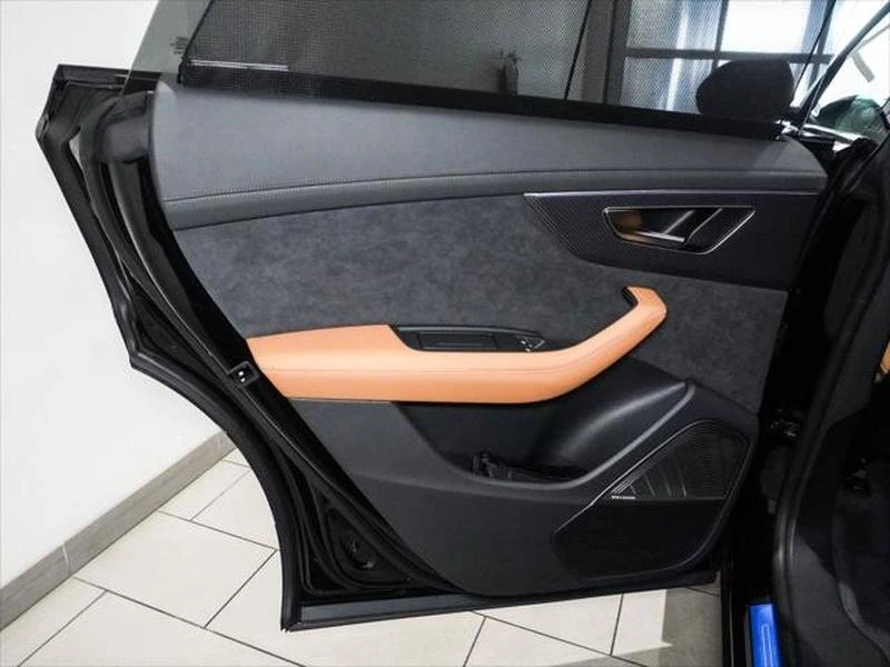 2026 Audi RS Q8 Performance - Image 16 of 20