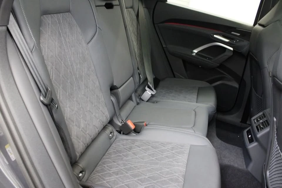 2026 Audi FY SQ5 - Image 13 of 20