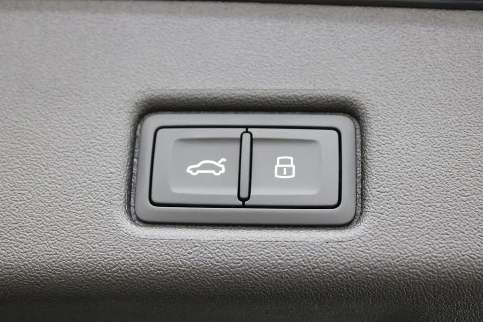2026 Audi FY SQ5 - Image 16 of 20