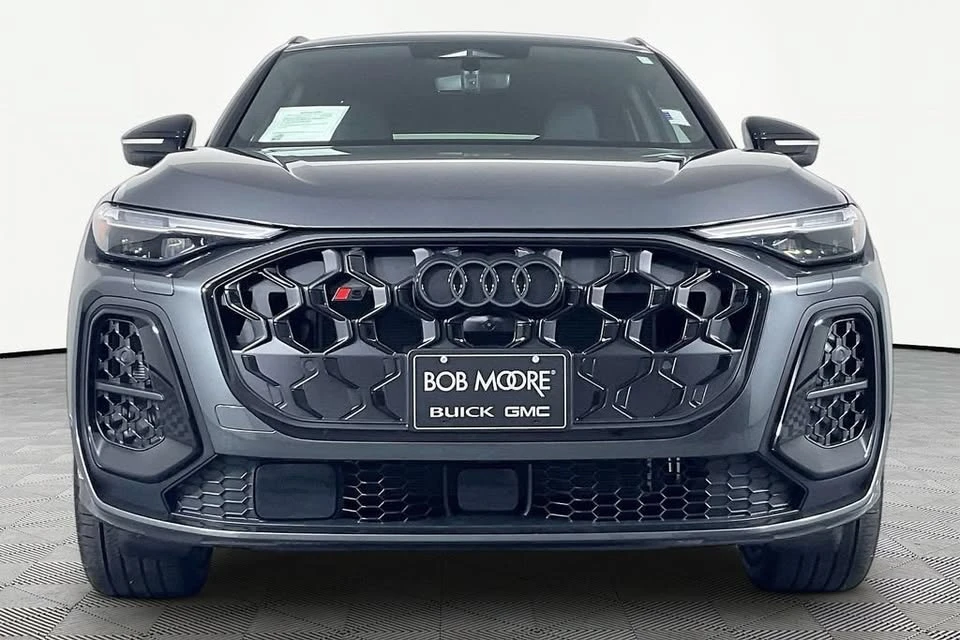2026 Audi FY SQ5 - Image 2 of 19