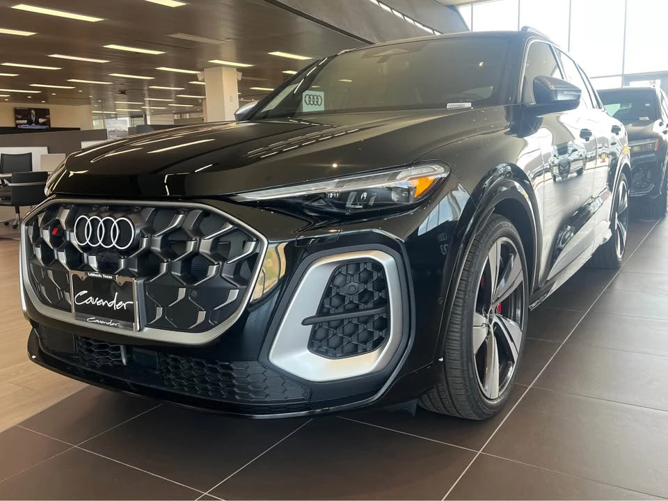 2026 Audi FY SQ5 - Image 2 of 16