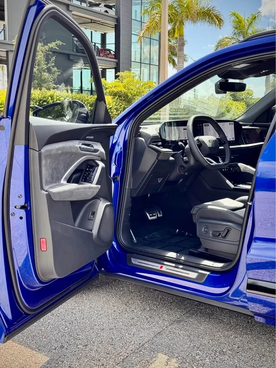 2026 Audi FY SQ5 - Image 7 of 20