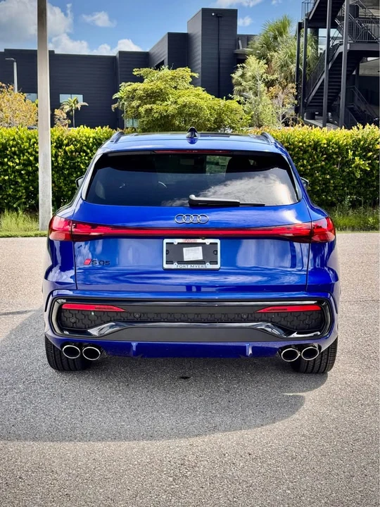 2026 Audi FY SQ5 - Image 18 of 20