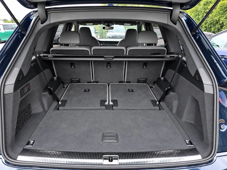 2026 Audi SQ7 - Image 10 of 20