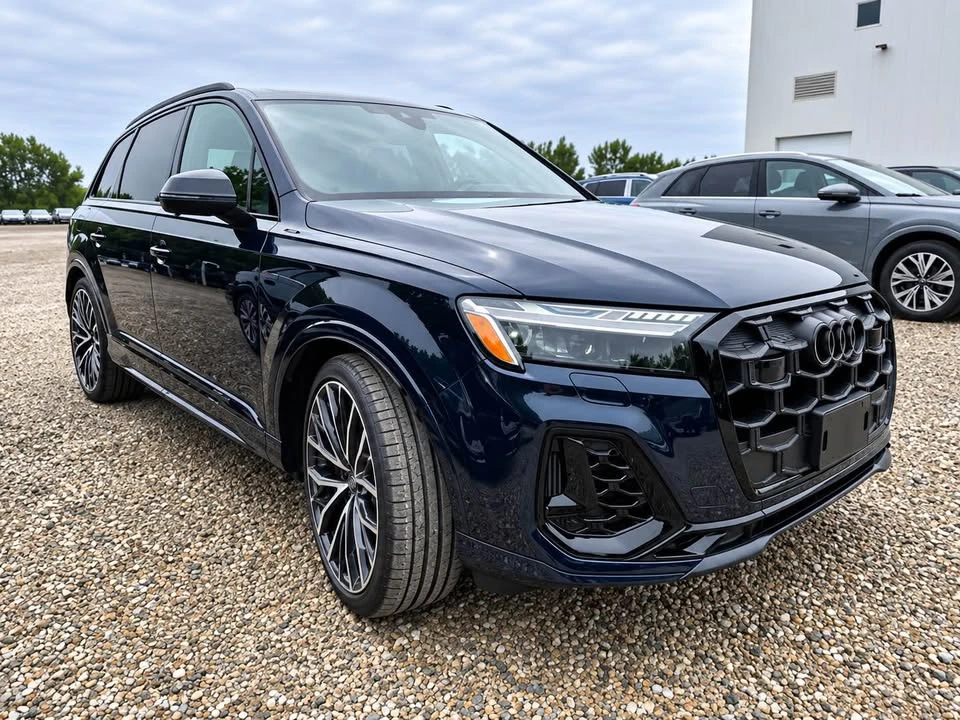 2026 Audi SQ7 - Image 3 of 20