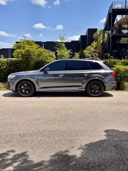 2026 Audi SQ7 - Image 6 of 20
