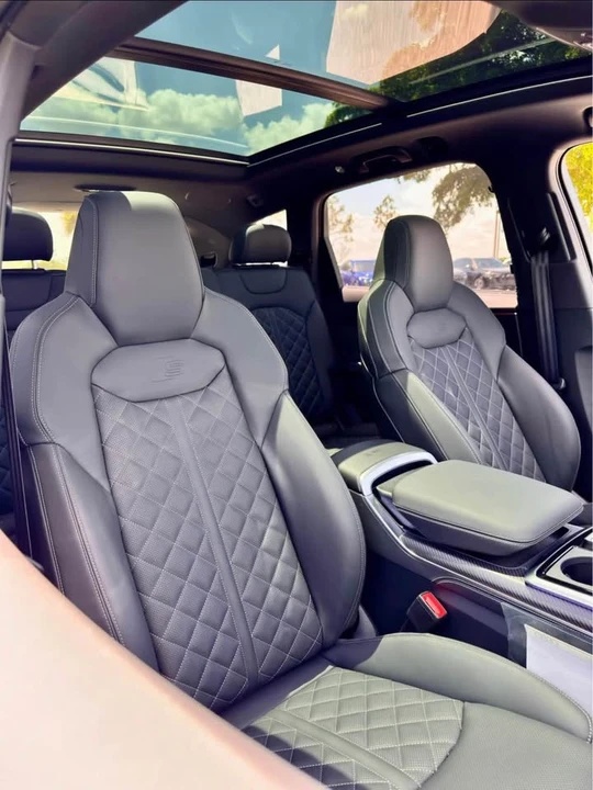 2026 Audi SQ7 - Image 4 of 20