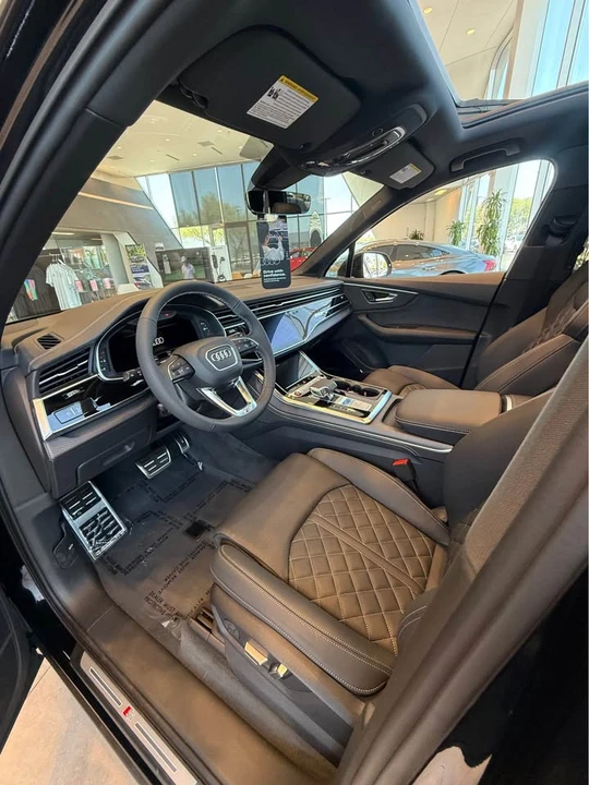 2026 Audi SQ7 - Image 4 of 13