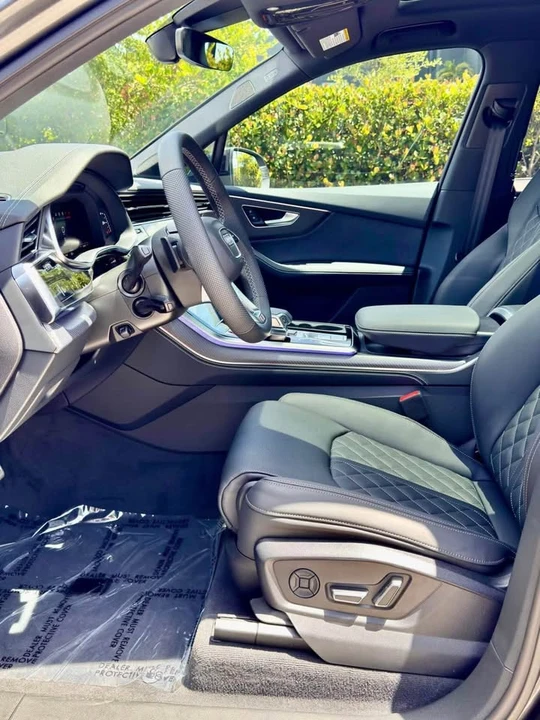 2026 Audi SQ7 - Image 7 of 20