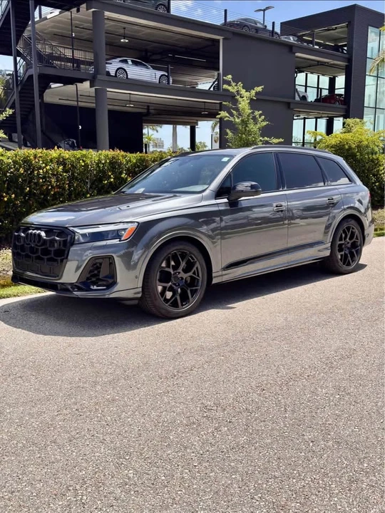 2026 Audi SQ7 - Image 5 of 20