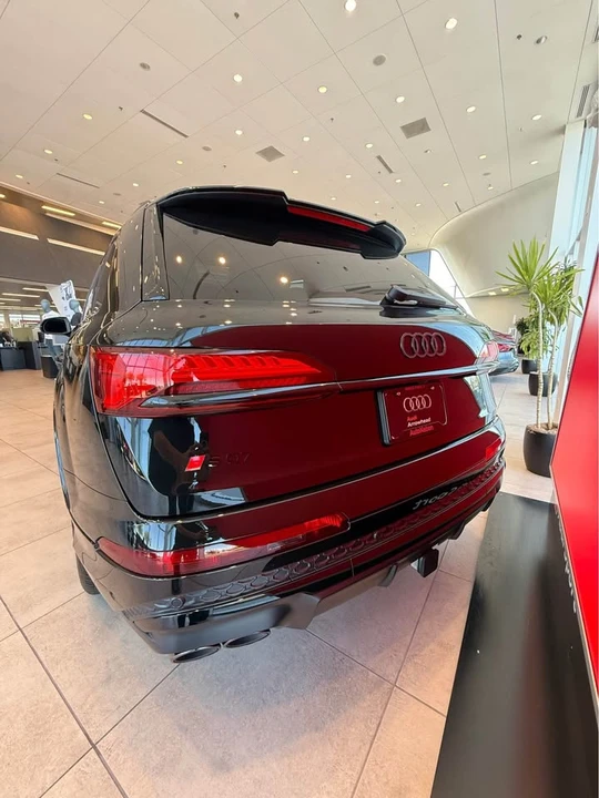 2026 Audi SQ7 - Image 9 of 13