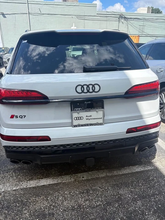 2026 Audi SQ7 - Image 6 of 12