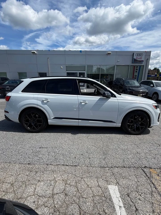 2026 Audi SQ7 - Image 2 of 11